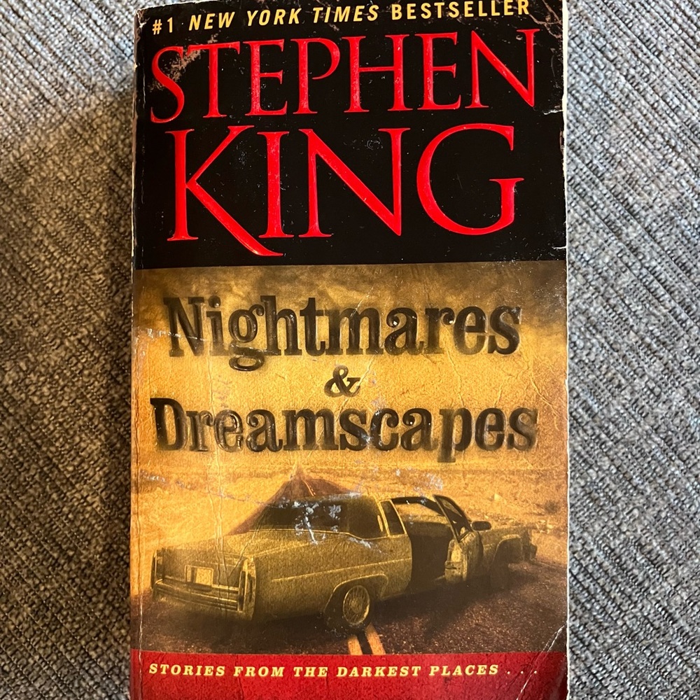 Stephen King paperback novel. Nightmares and dreamscapes.